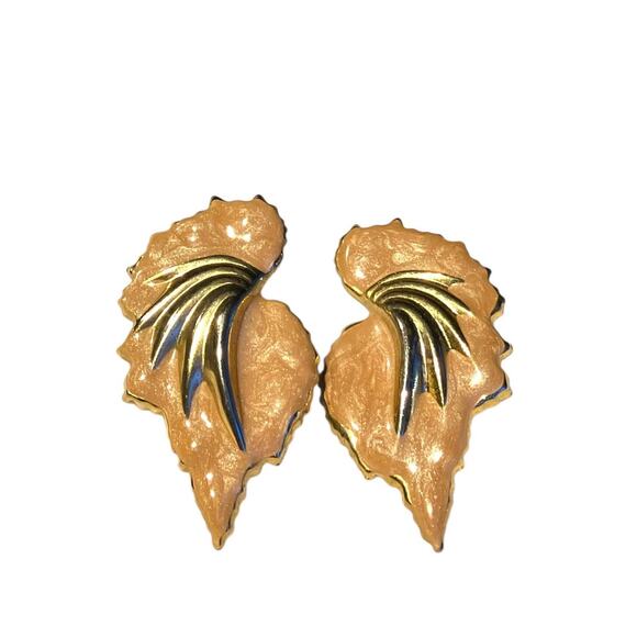 80S PEACH / GOLD EARRINGS - Picture 1 of 3
